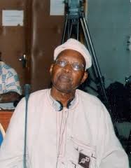 MONGO BETI  -- Un combattant intransigeant, tomb� l�arme � la main. (Ababacar Fall Barros 15 Octobre 2001)