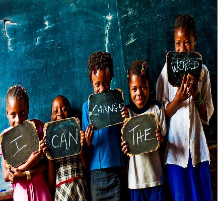 NOTRE SOCIETE BOUGE LENTEMENT